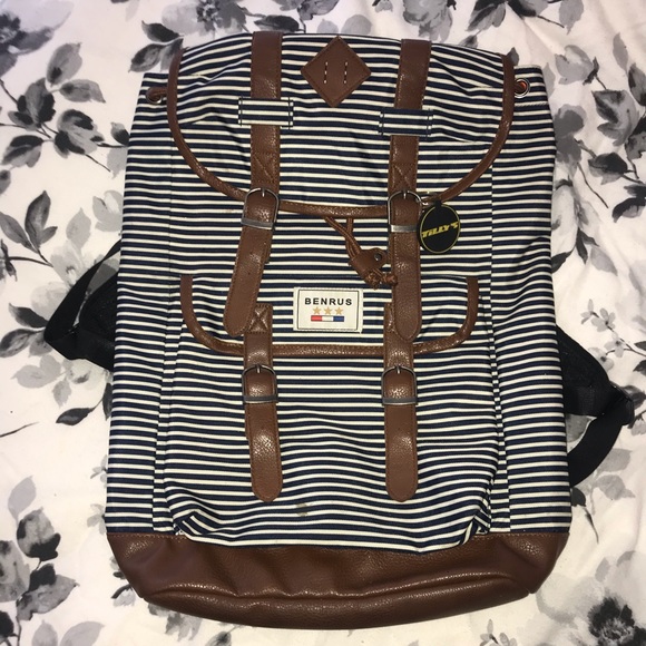 Benrus backpack from Tilly’s. - Picture 1 of 4